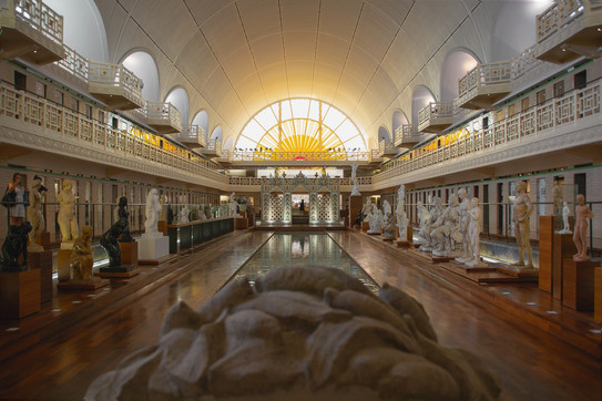 Museum in Lille mit Marmorstatuen