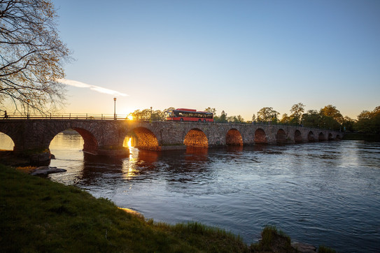 Brücke in Karlstad im Sonnenuntergang